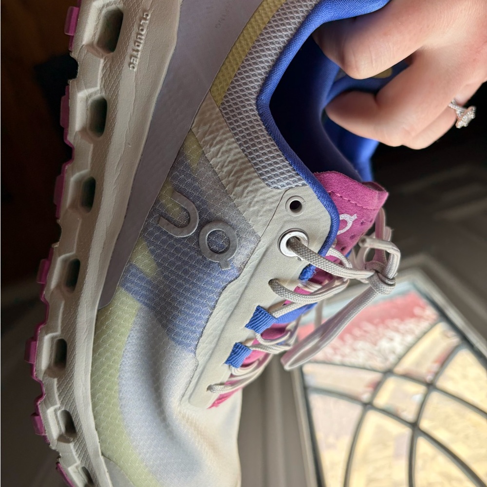 On Running - Picture 3 of 4